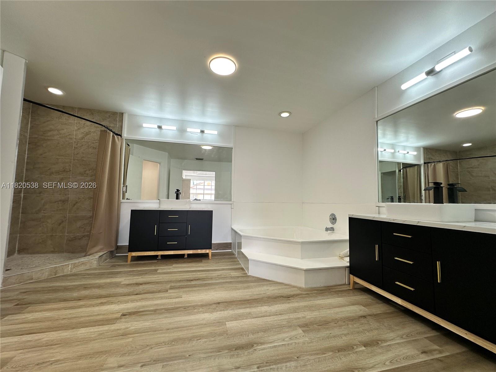 SAWGRASS ESTATES NORTH - Residential Lease