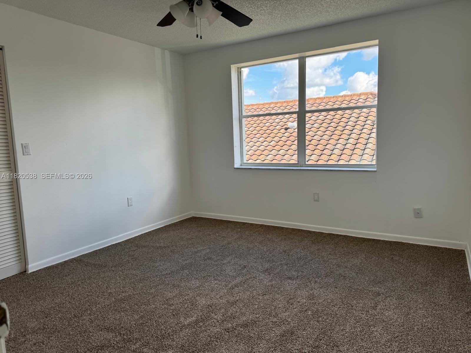 SAWGRASS ESTATES NORTH - Residential Lease