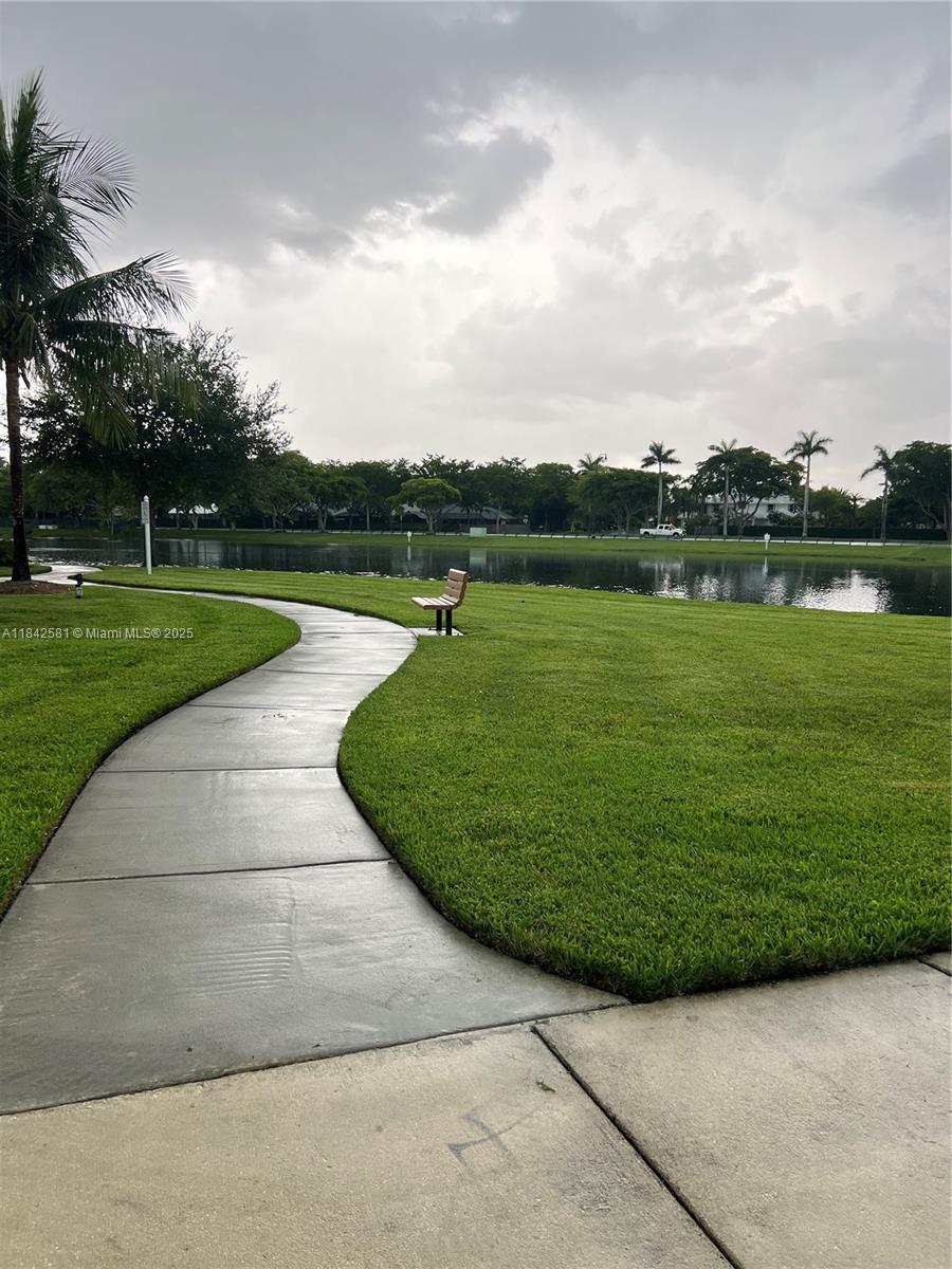 LAKES BY THE BAY JAY - Residential