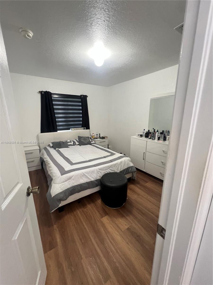 LAKES BY THE BAY JAY - Residential