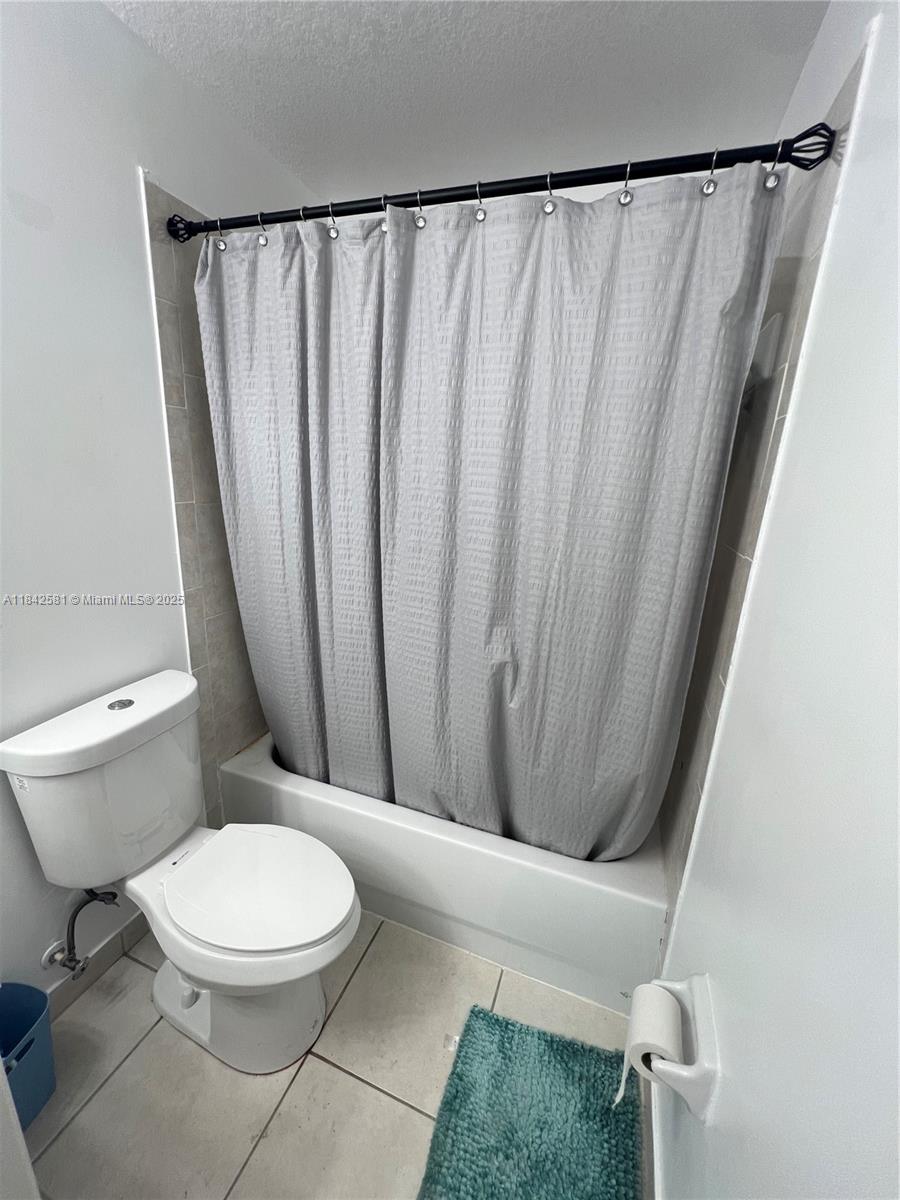 LAKES BY THE BAY JAY - Residential