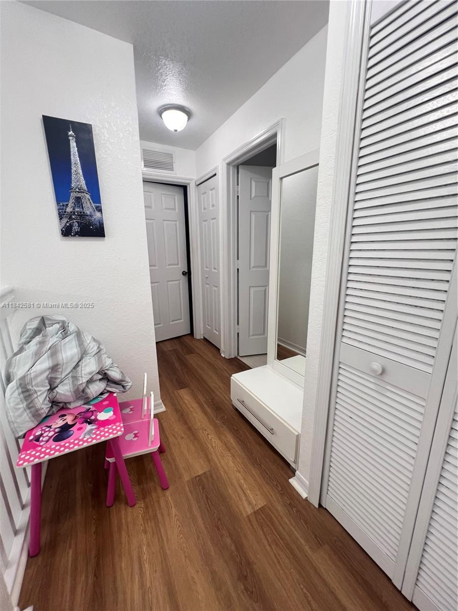 LAKES BY THE BAY JAY - Residential