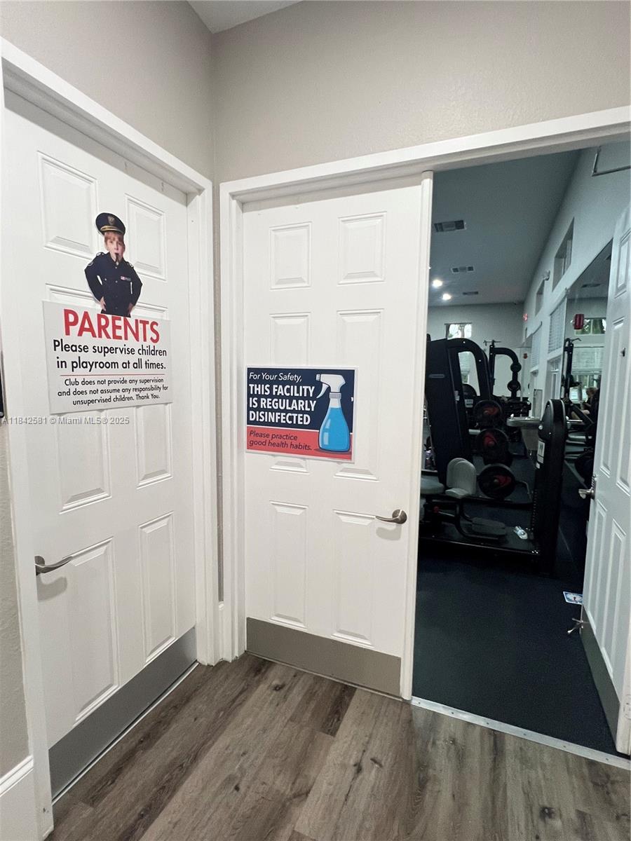 LAKES BY THE BAY JAY - Residential