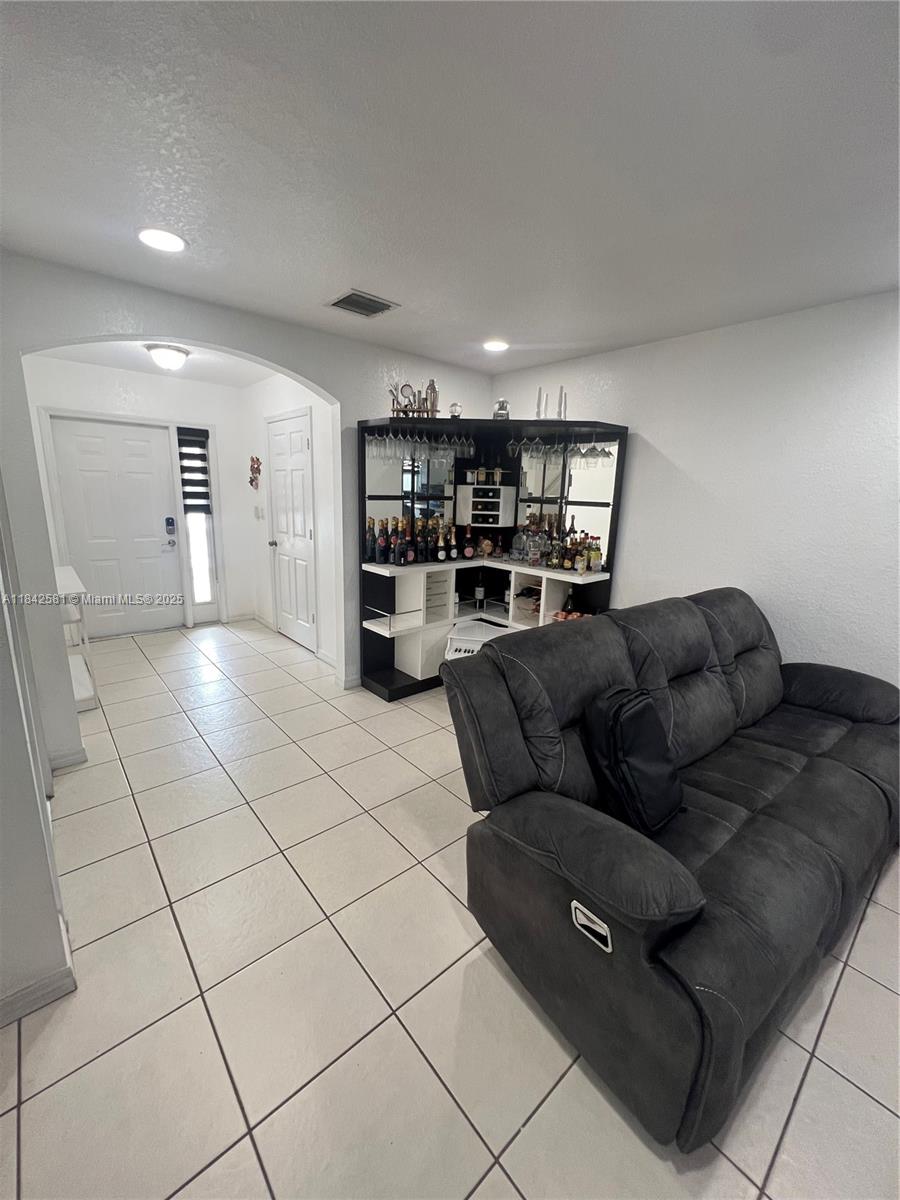 LAKES BY THE BAY JAY - Residential