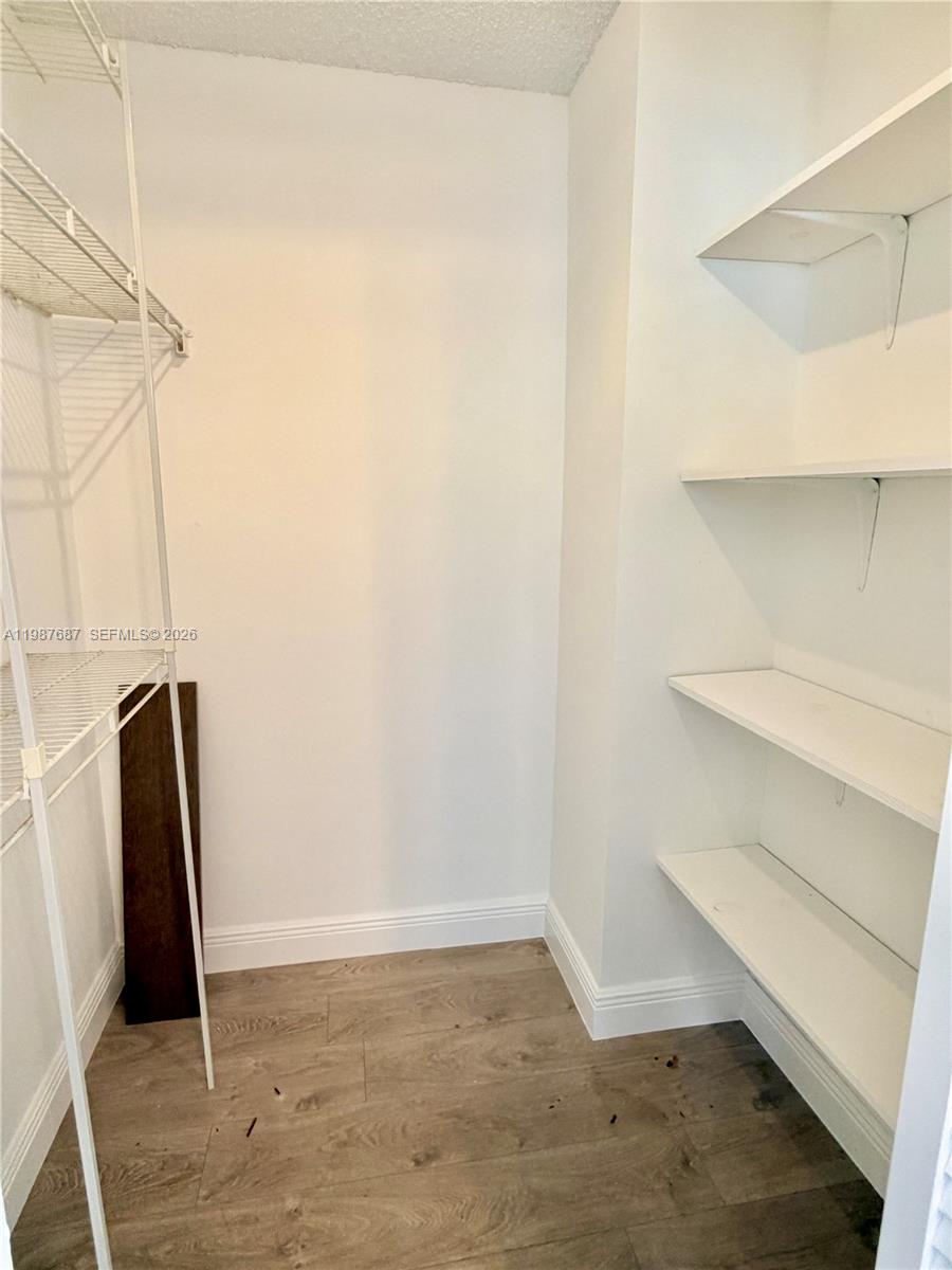 INDIAN SUMMER VILG CONDO - Residential Lease