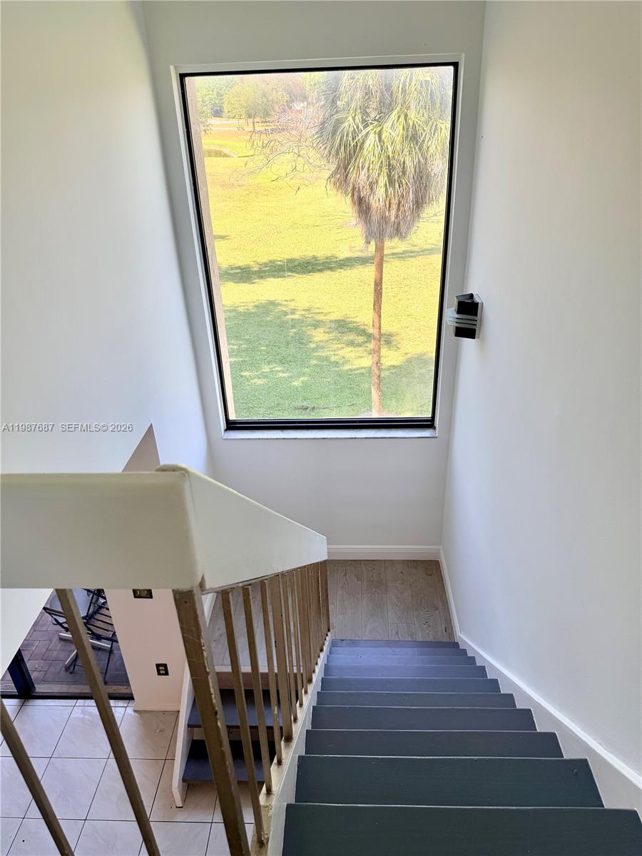 INDIAN SUMMER VILG CONDO - Residential Lease