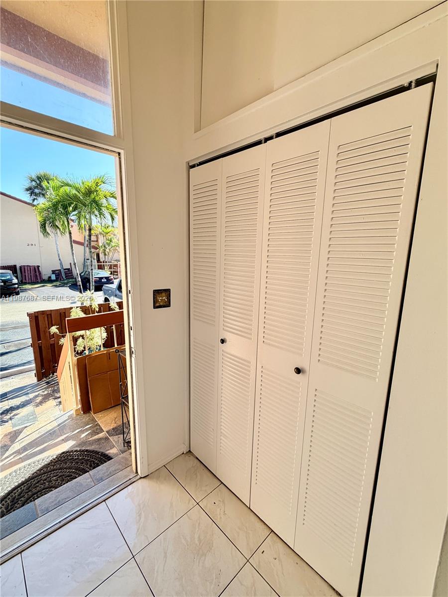 INDIAN SUMMER VILG CONDO - Residential Lease