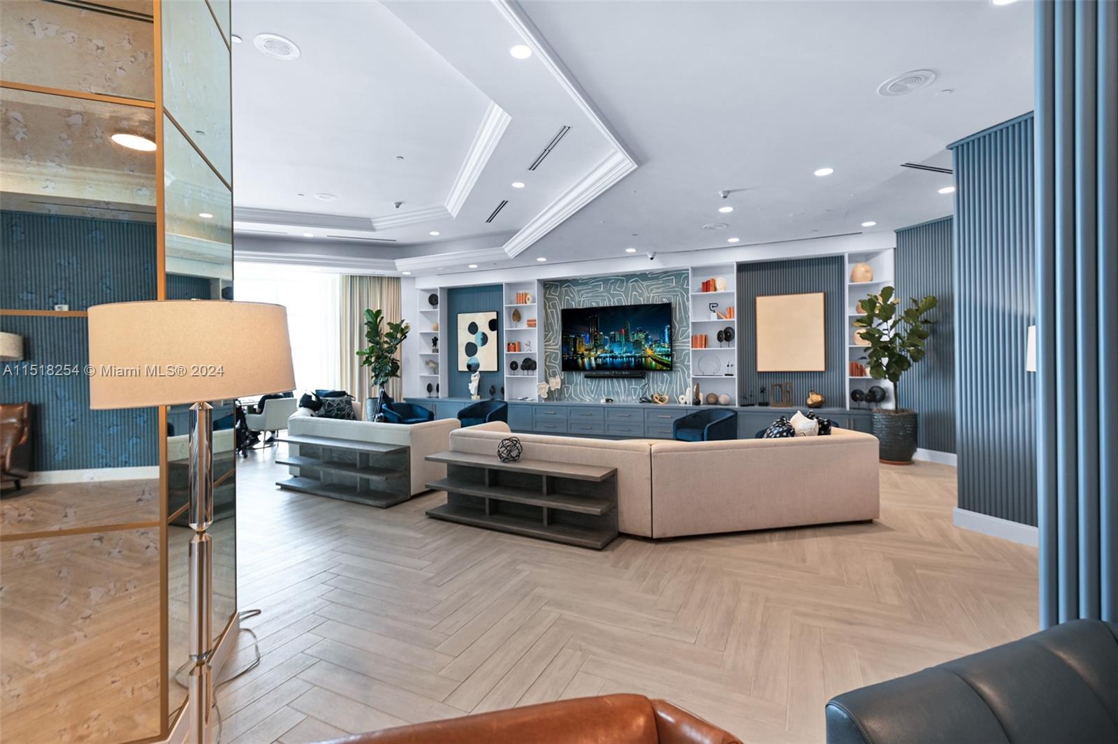 TURNBERRY OCEAN COLONY - Residential