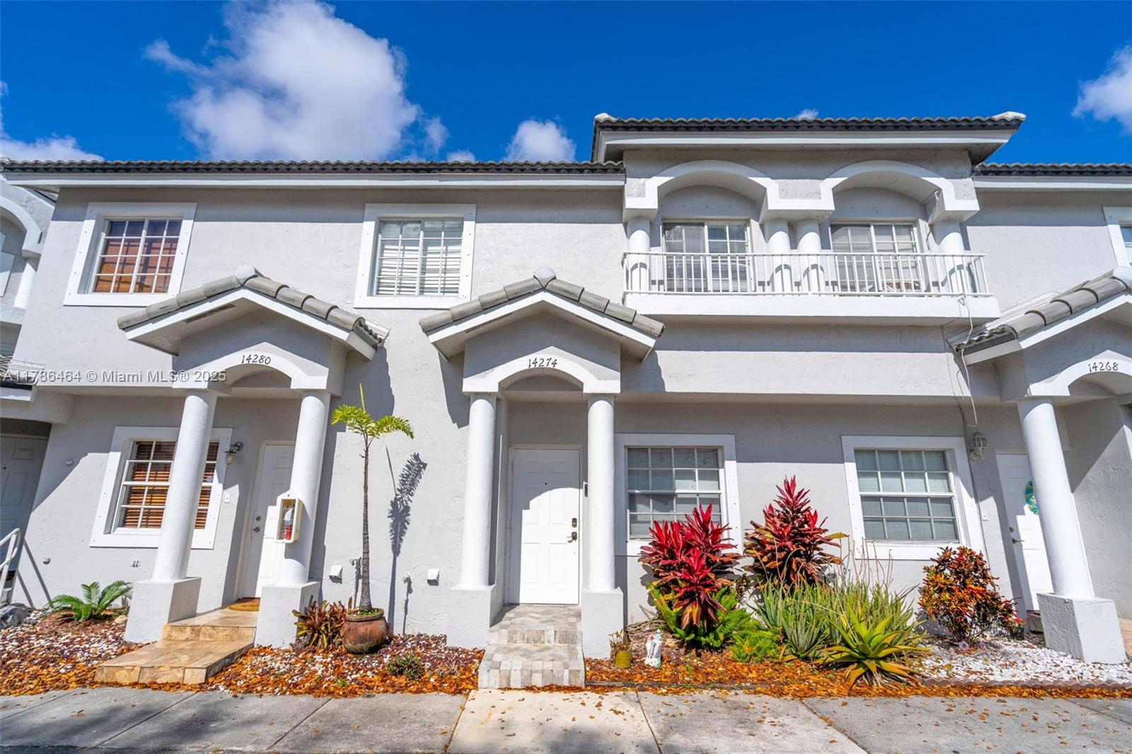 Property for Sale at 14274 Sw 120th Ct 5-10, Miami, Broward County, Florida - Bedrooms: 3 
Bathrooms: 3  - $409,900