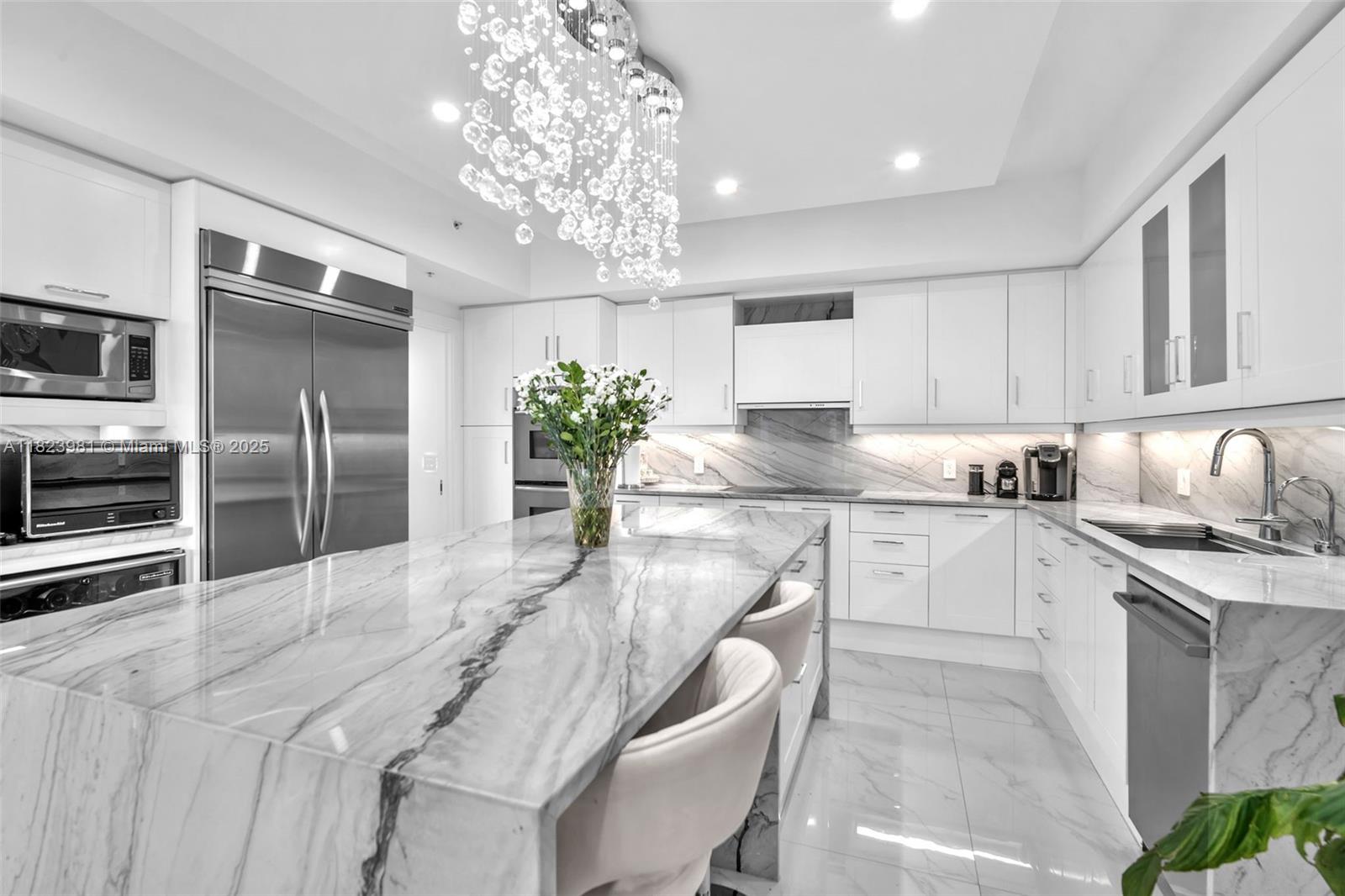 333 Las Olas Way 804