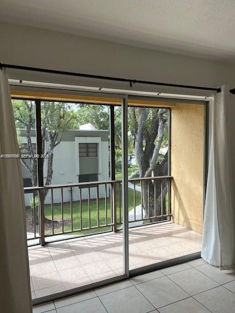 VENETIAN PALMS CONDO - Residential