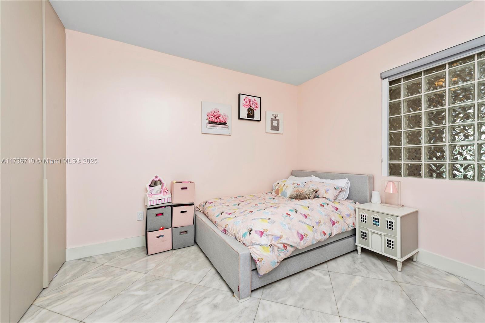 AVENTURA MARINA II - Residential