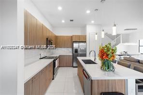 TUSCAN ISLES - Residential