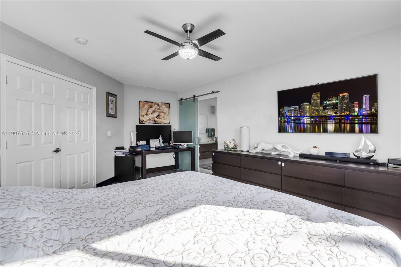 DORAL MEADOWS 1ST ADDN - Residential