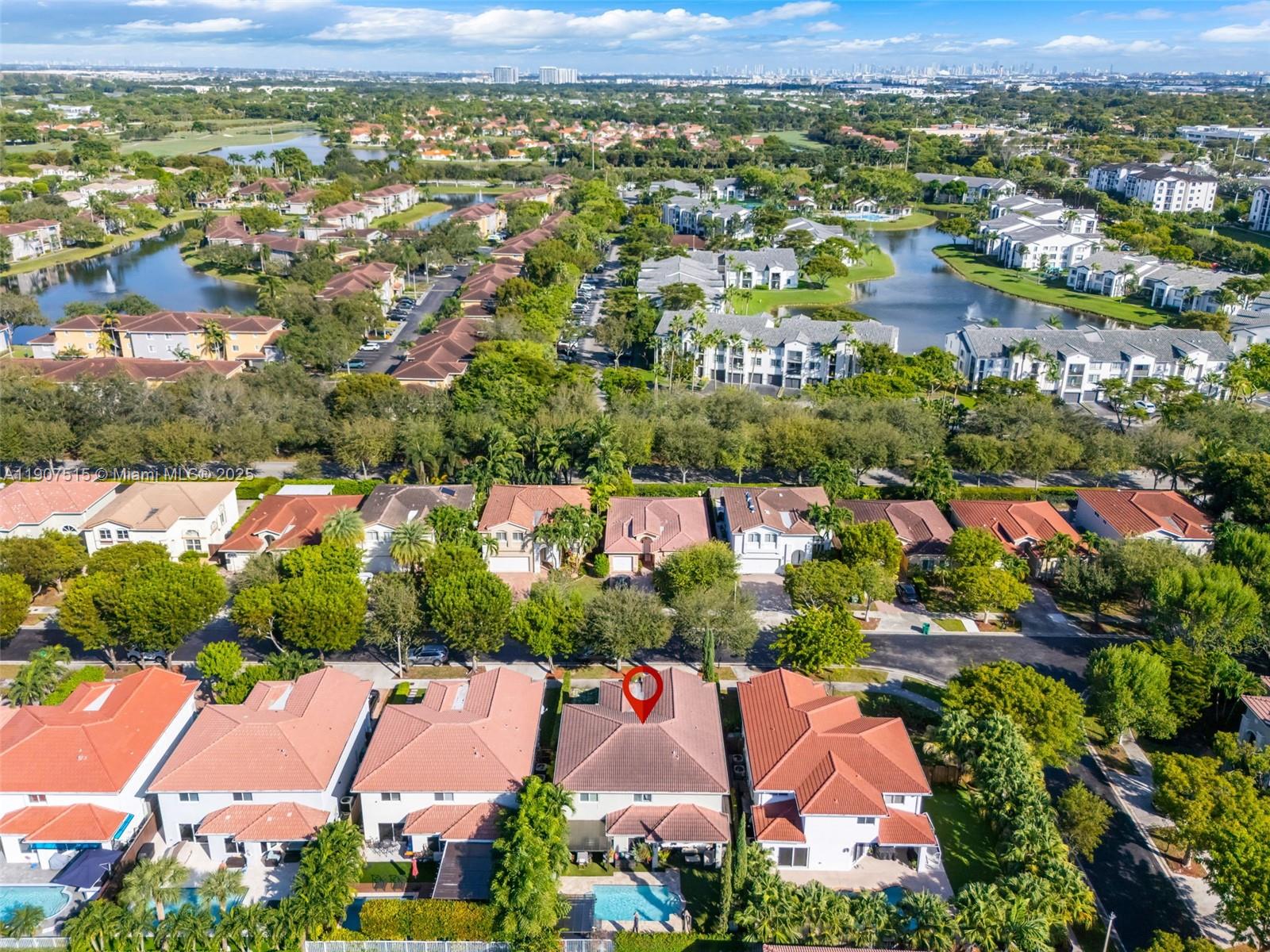 DORAL MEADOWS 1ST ADDN - Residential