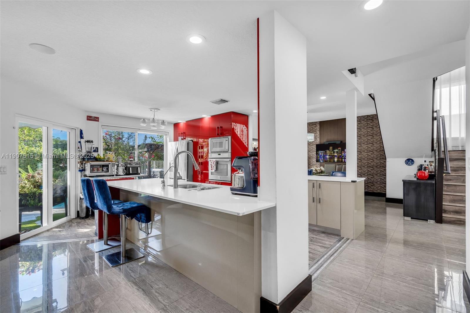 DORAL MEADOWS 1ST ADDN - Residential