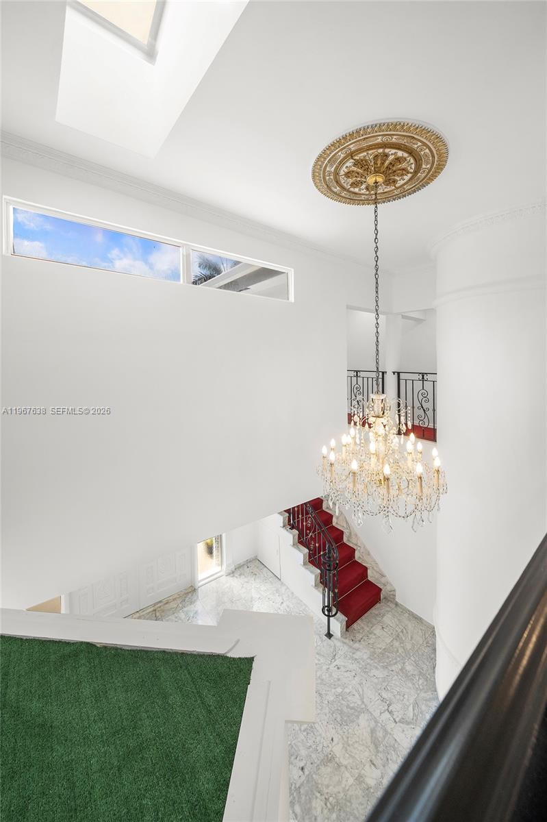 GOLDEN BEACH SEC E - Residential