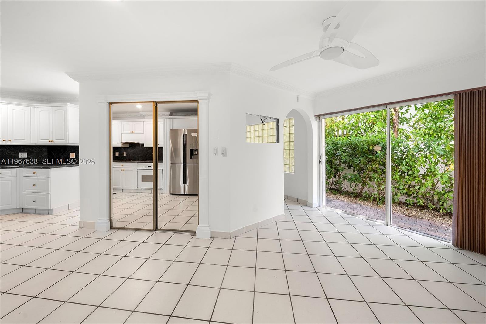 GOLDEN BEACH SEC E - Residential