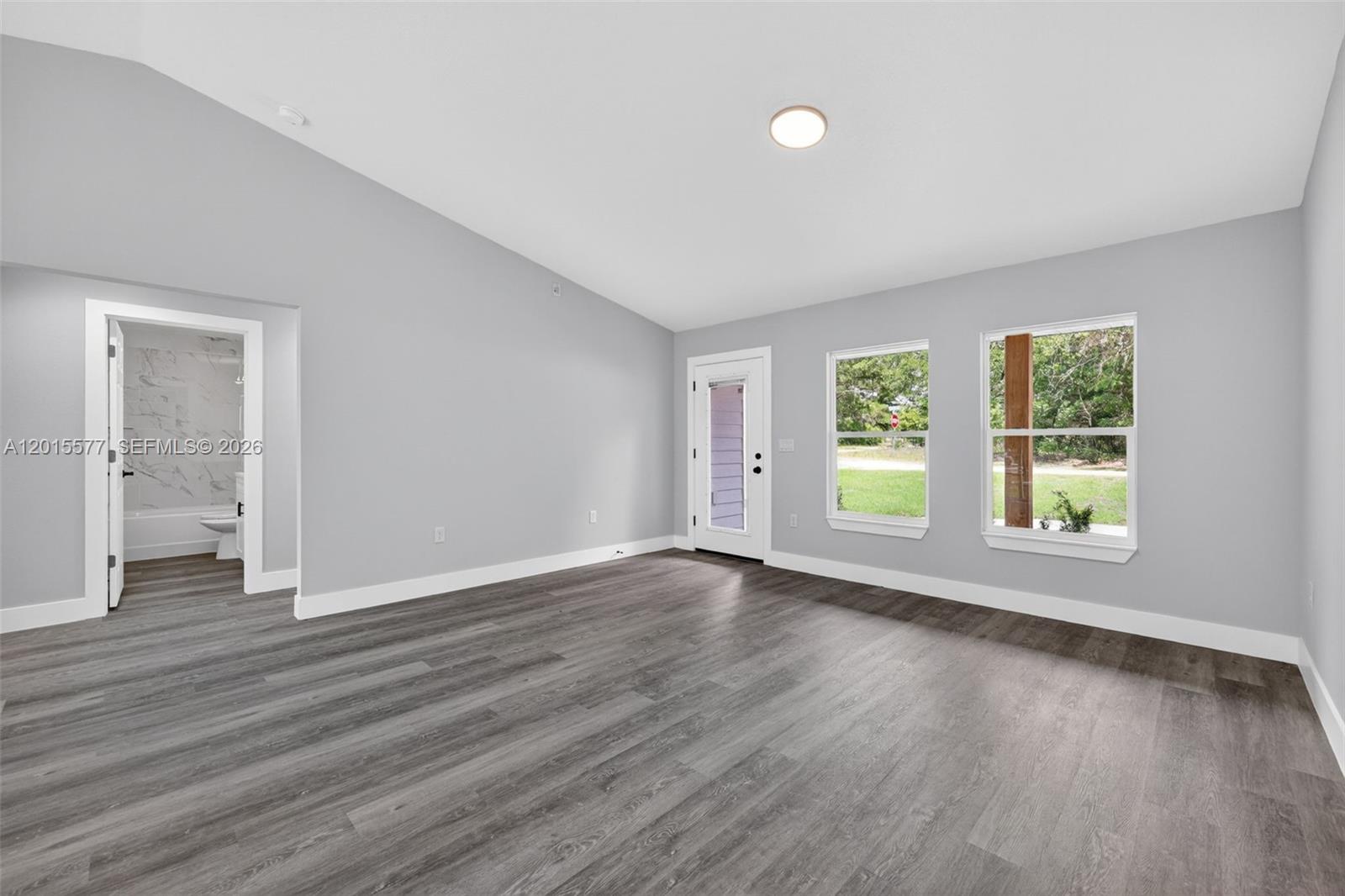 ROLLING RANCH ESTATE - Residential