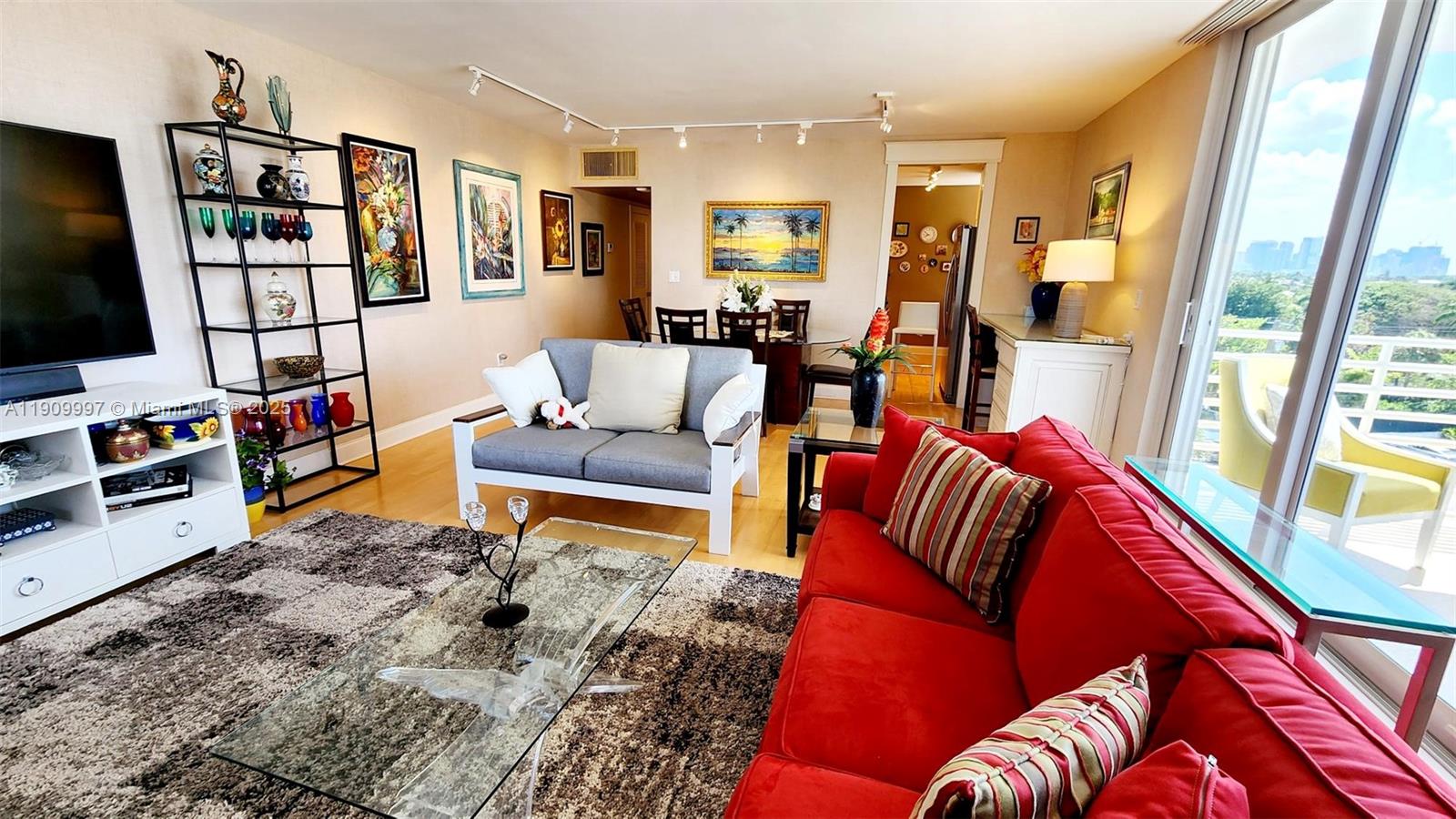 SUNRISE TOWER CONDO - Residential Lease