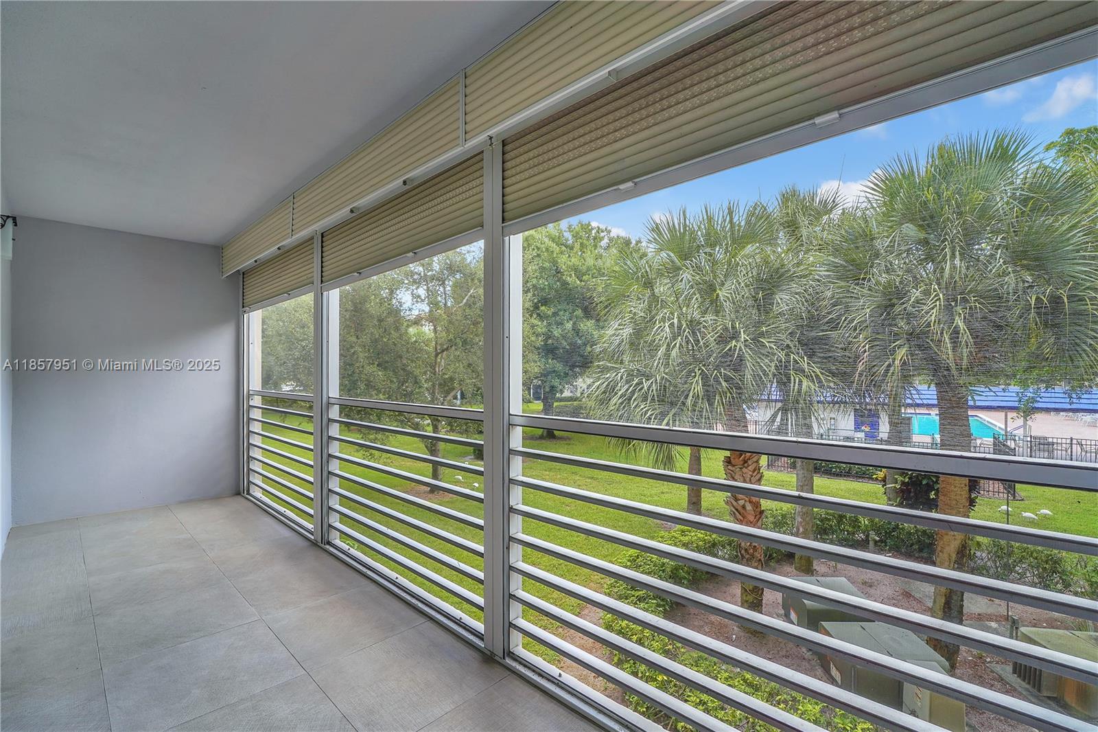 LUCAYA VILLAGE 1-B CONDO - Residential