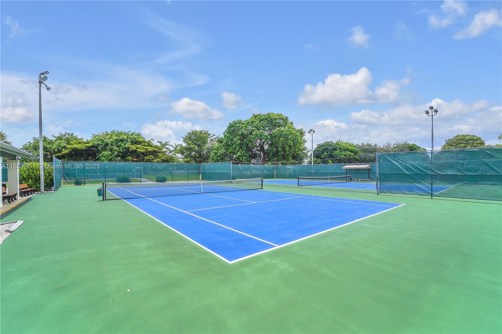 LUCAYA VILLAGE 1-B CONDO - Residential