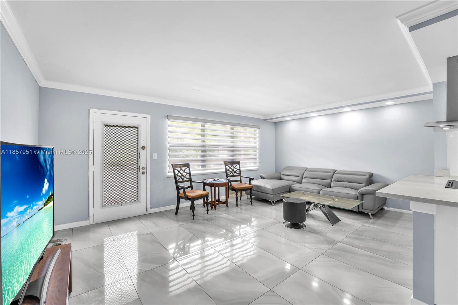 LUCAYA VILLAGE 1-B CONDO - Residential