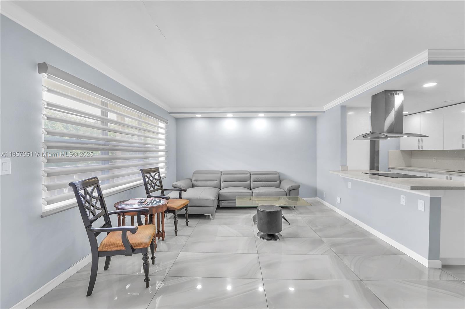 LUCAYA VILLAGE 1-B CONDO - Residential