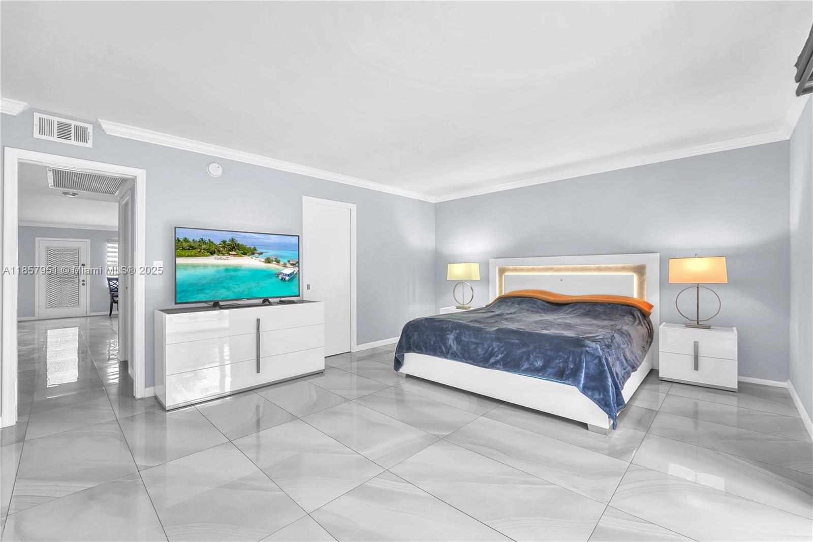 LUCAYA VILLAGE 1-B CONDO - Residential