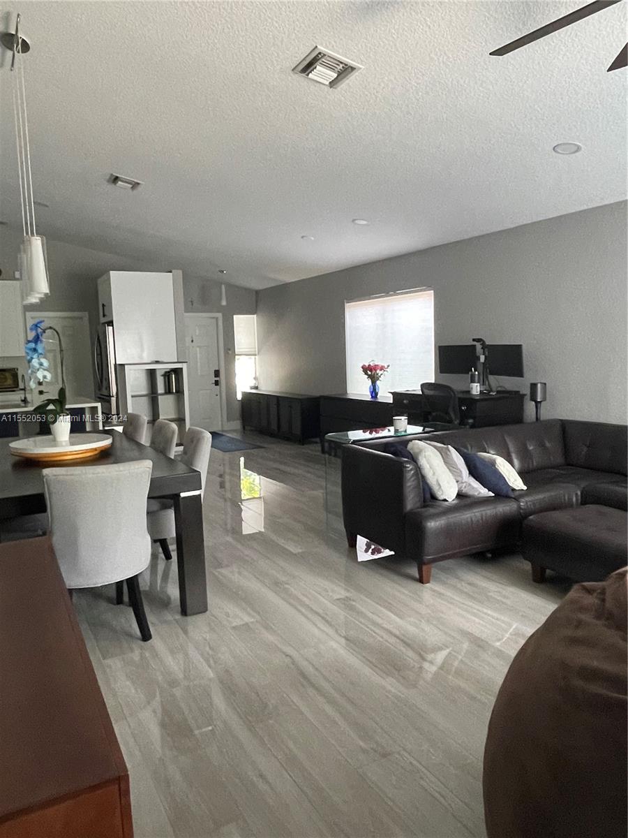 Savanna - Residential