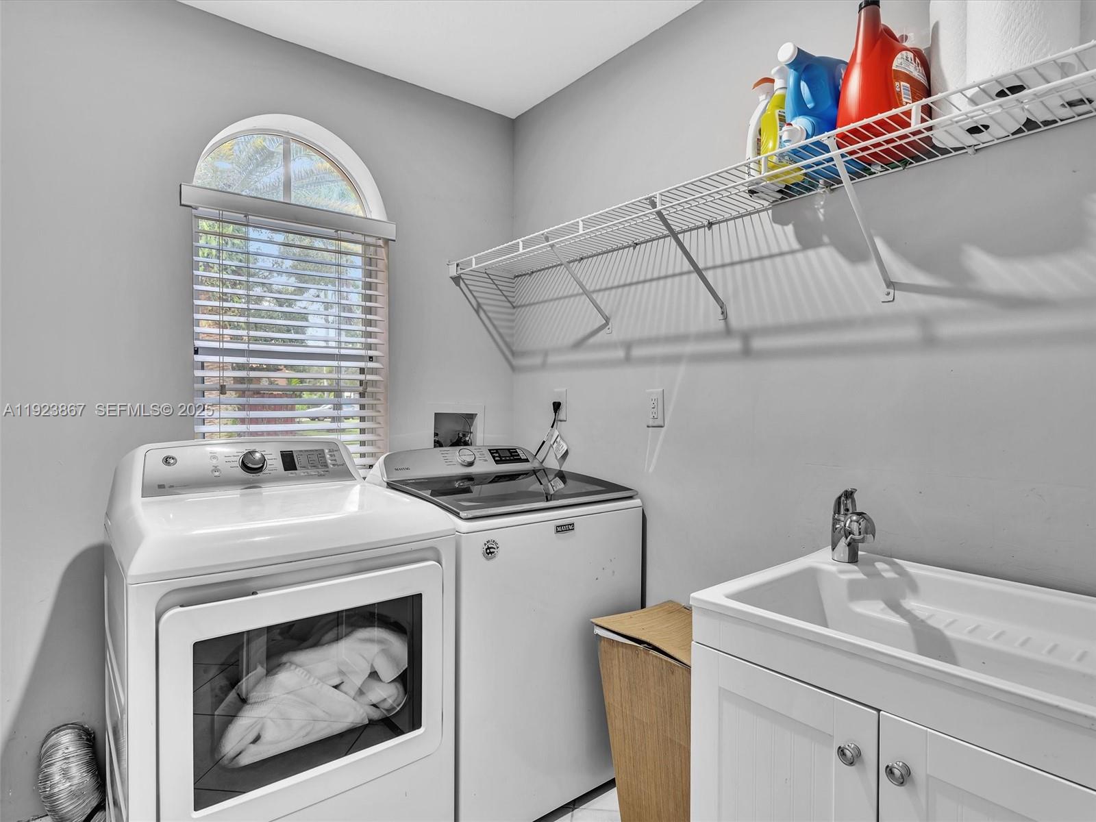 SILVERCREST LAKE ESTATES - Residential