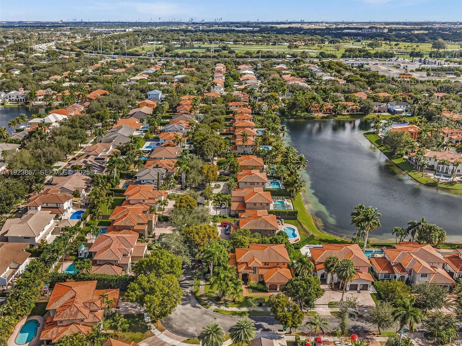 SILVERCREST LAKE ESTATES - Residential