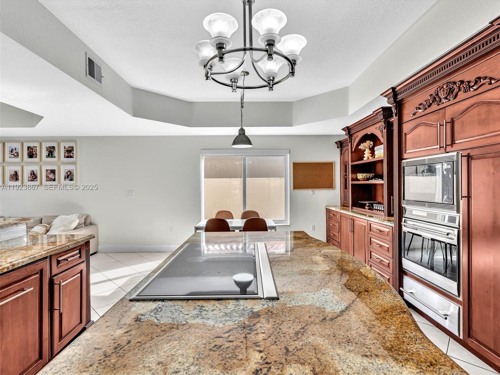 SILVERCREST LAKE ESTATES - Residential