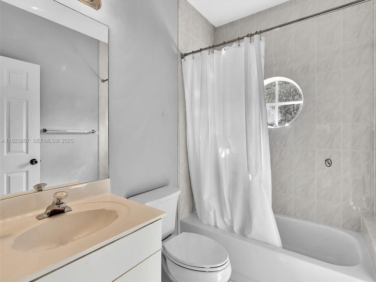 SILVERCREST LAKE ESTATES - Residential