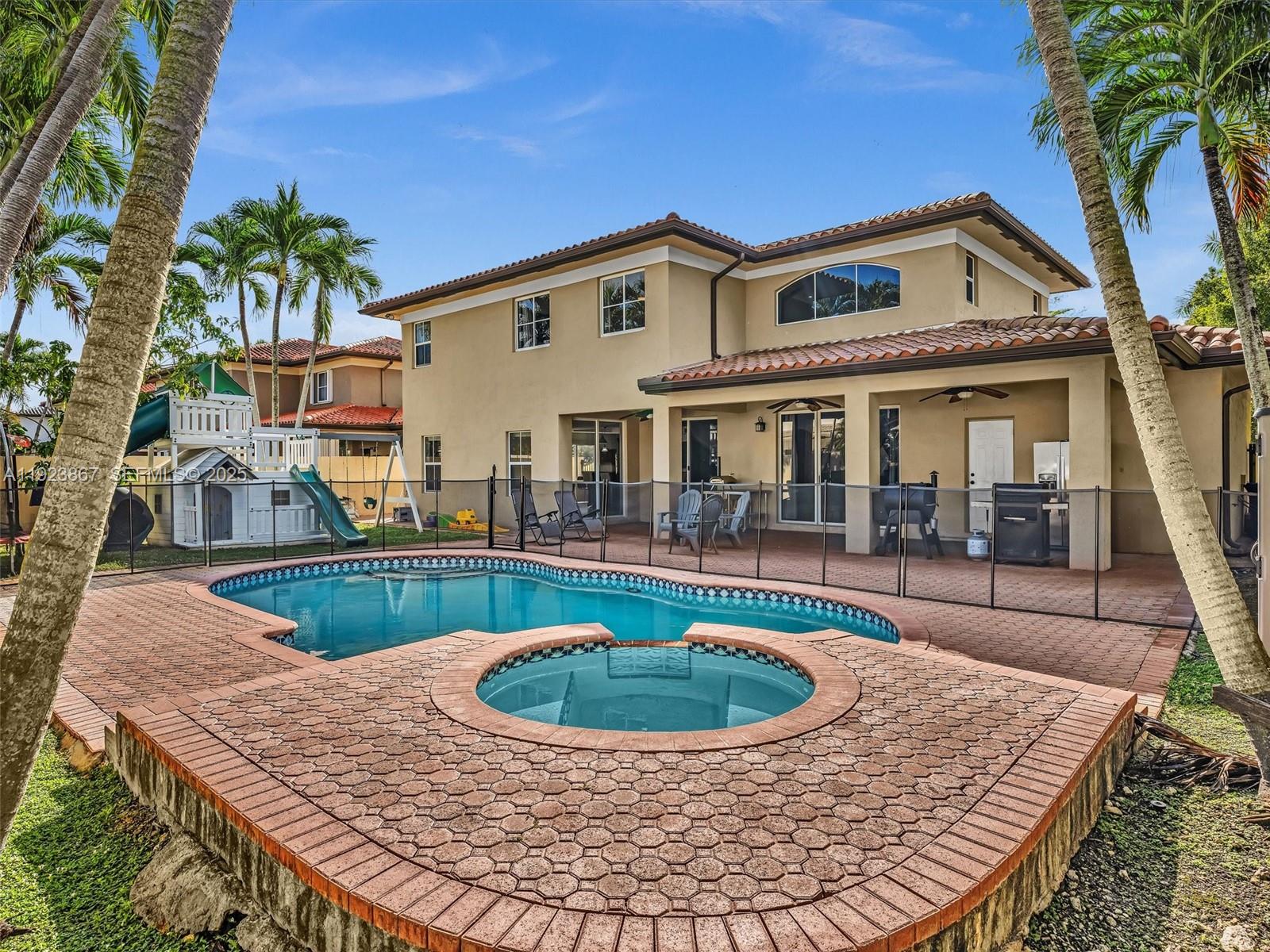 SILVERCREST LAKE ESTATES - Residential