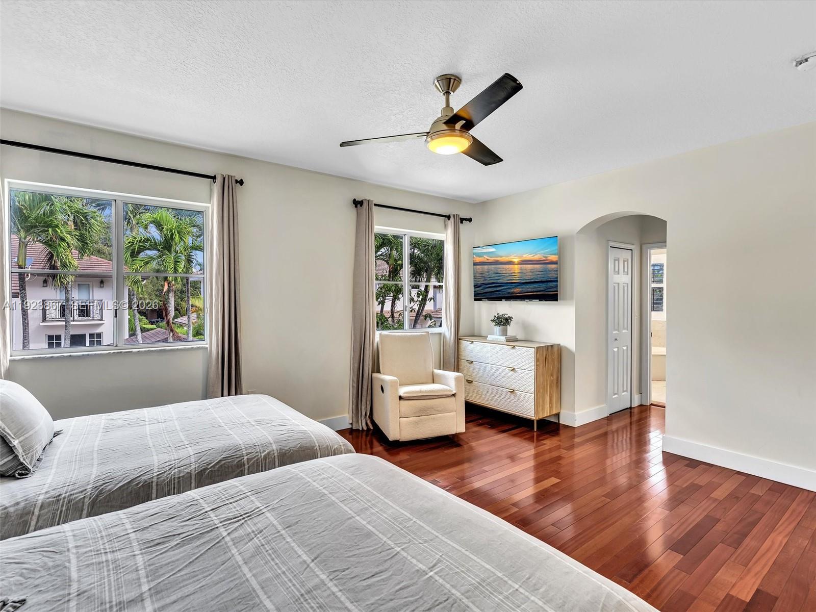 SILVERCREST LAKE ESTATES - Residential