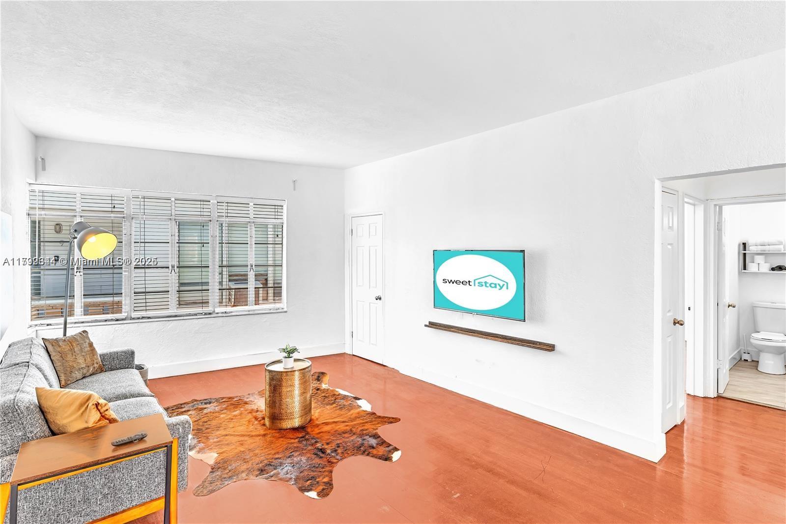 3920 Garden Ave 16, Miami Beach, Miami-Dade County, Florida - 1 Bedrooms  
1 Bathrooms - 