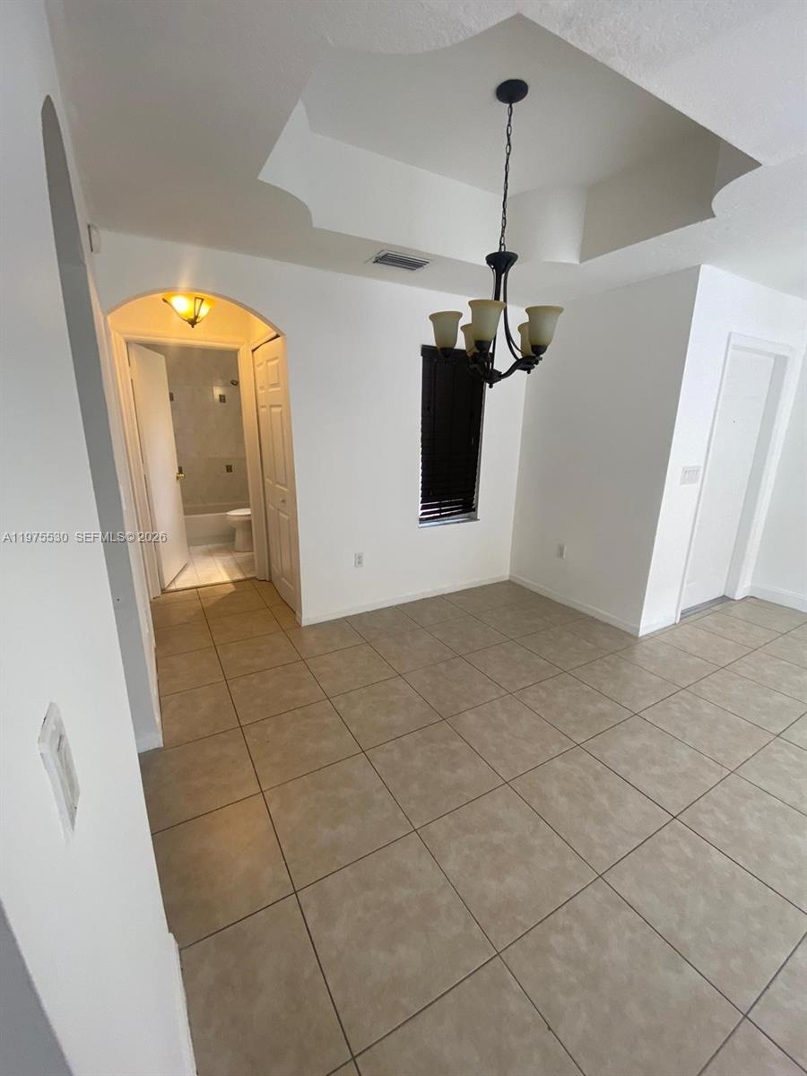 VILLA VIZCAYA CONDO - Residential Lease