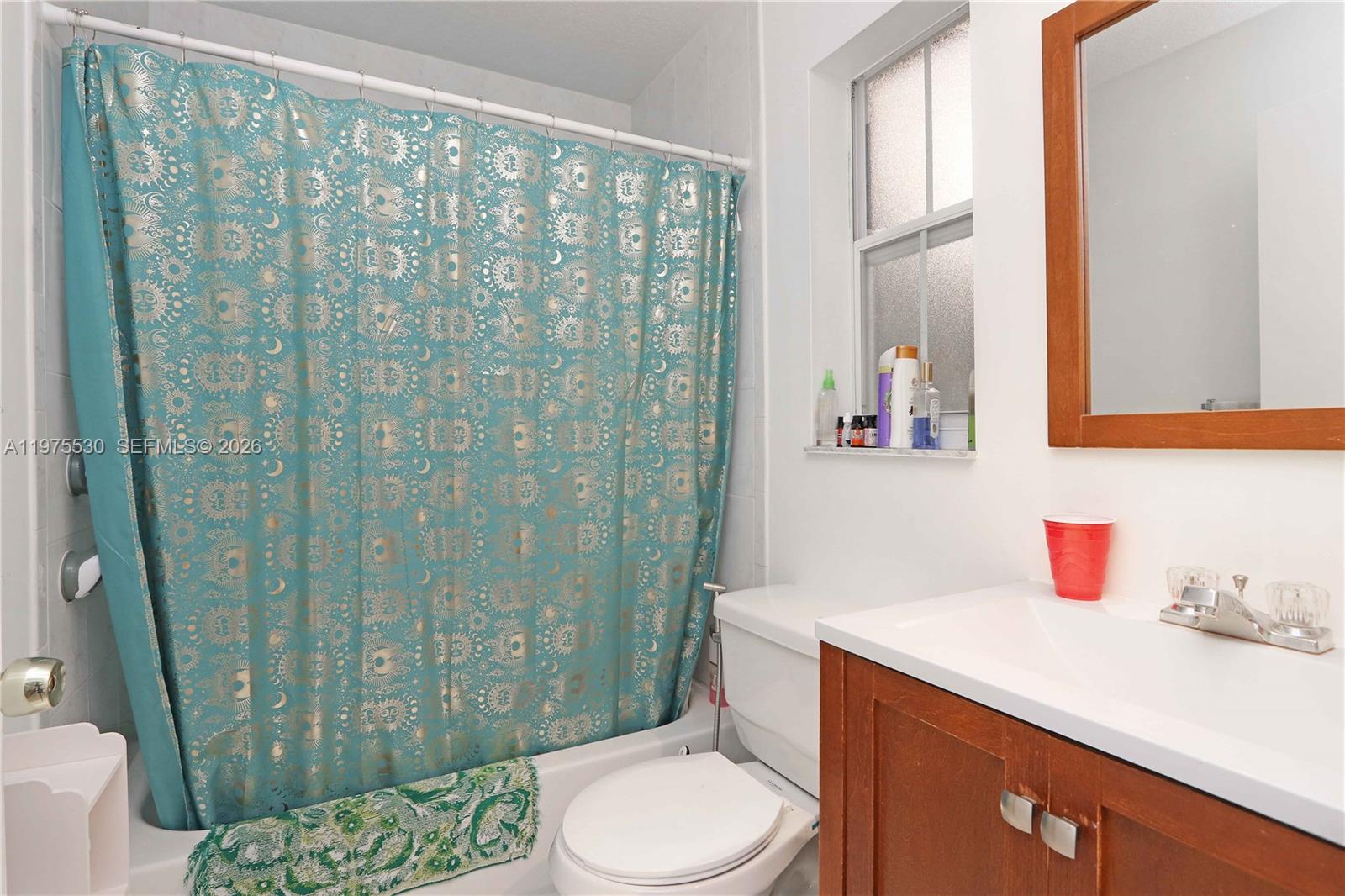 VILLA VIZCAYA CONDO - Residential Lease