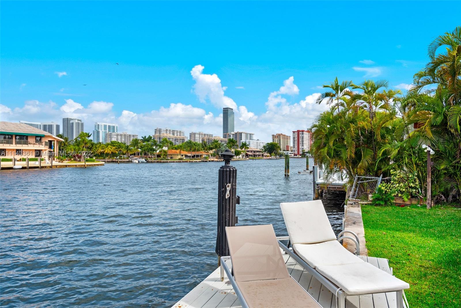 GOLDEN ISLES - Residential