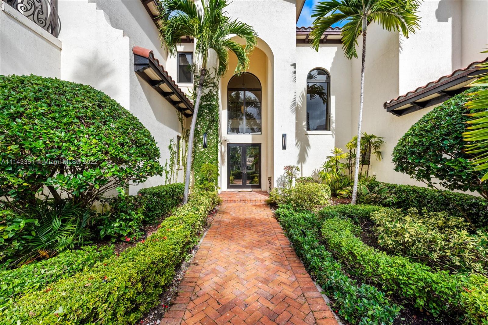 GOLDEN ISLES - Residential