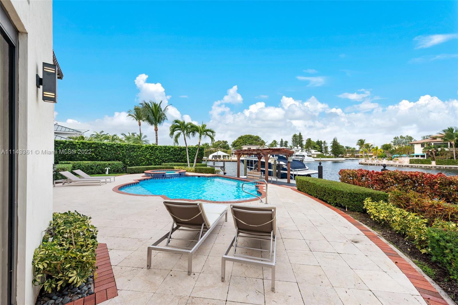 GOLDEN ISLES - Residential