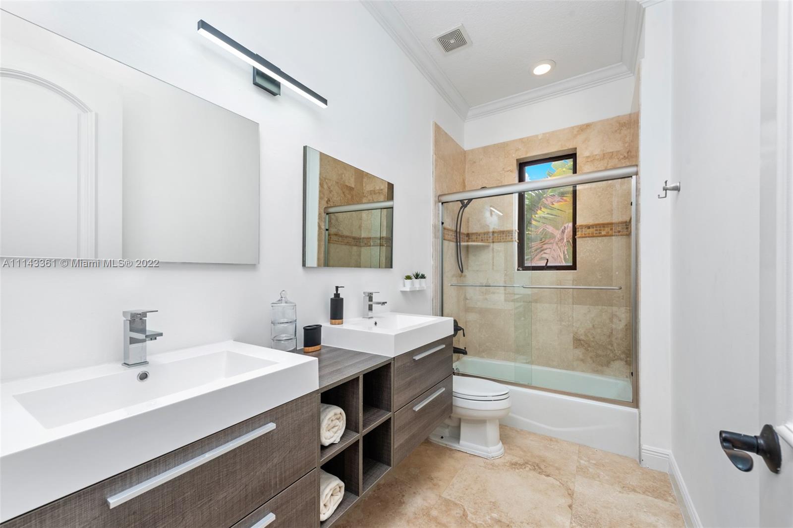 GOLDEN ISLES - Residential