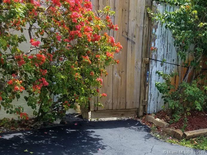 COLLIER ESTATES 4TH ADD - Residential