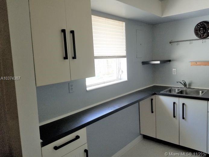 COLLIER ESTATES 4TH ADD - Residential