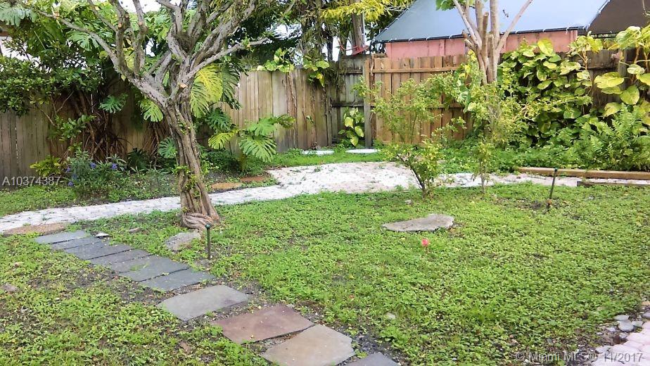 COLLIER ESTATES 4TH ADD - Residential