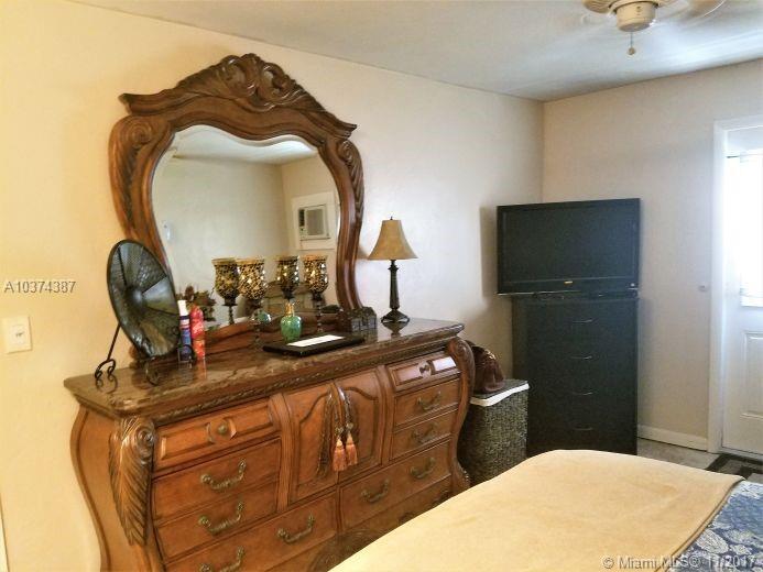 COLLIER ESTATES 4TH ADD - Residential