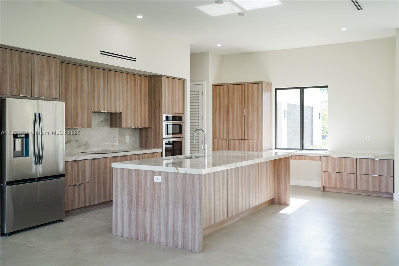 THE REDLANDS SEC 1 - Residential