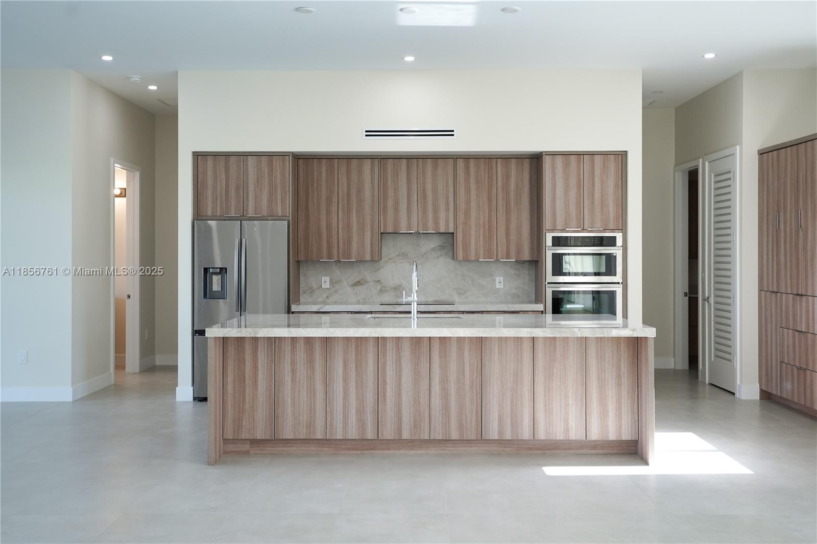 THE REDLANDS SEC 1 - Residential