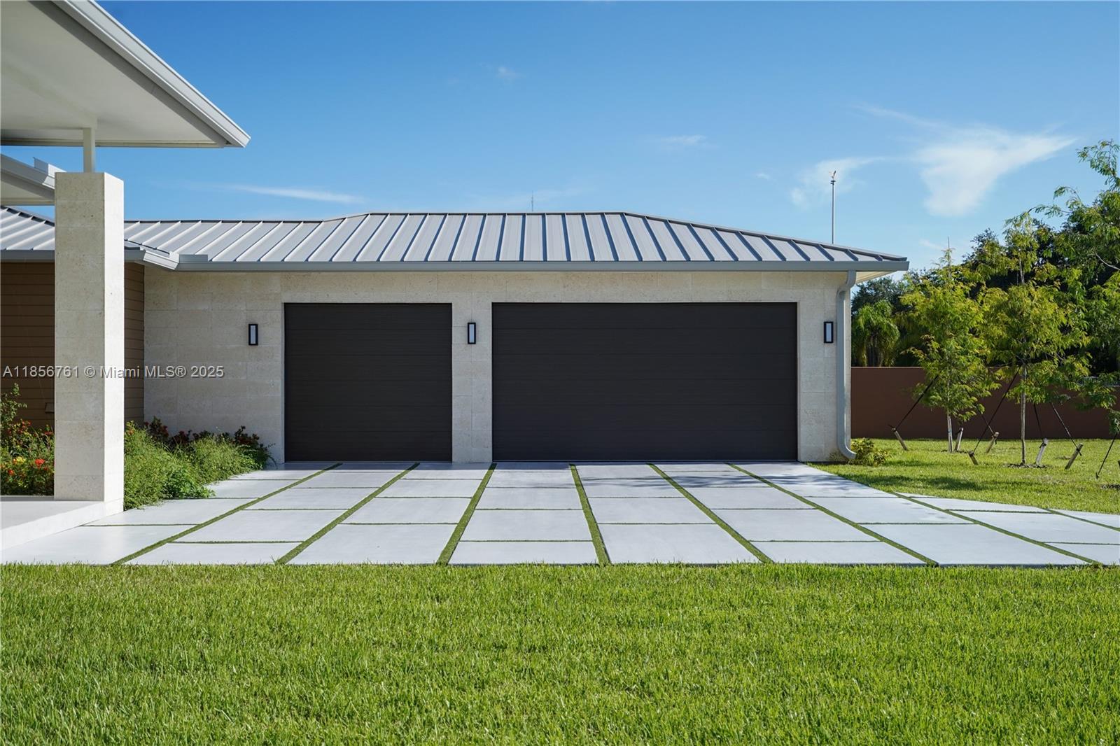 THE REDLANDS SEC 1 - Residential